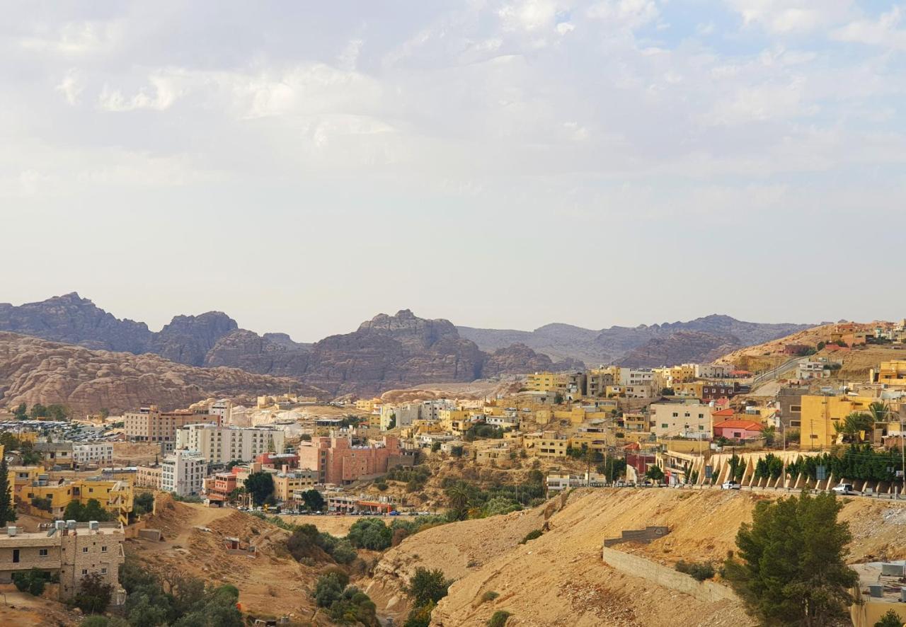 Petra Heart Hotel วาดี มูซา ภายนอก รูปภาพ